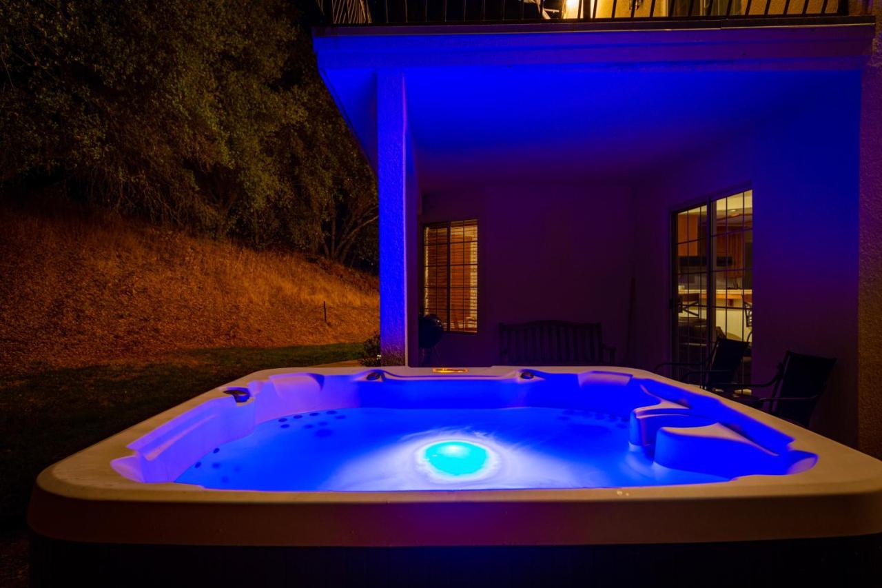 Mountain Majesty With Hot Tub, Pool Table, Generator, Ev Hookup Villa Oakhurst Bagian luar foto