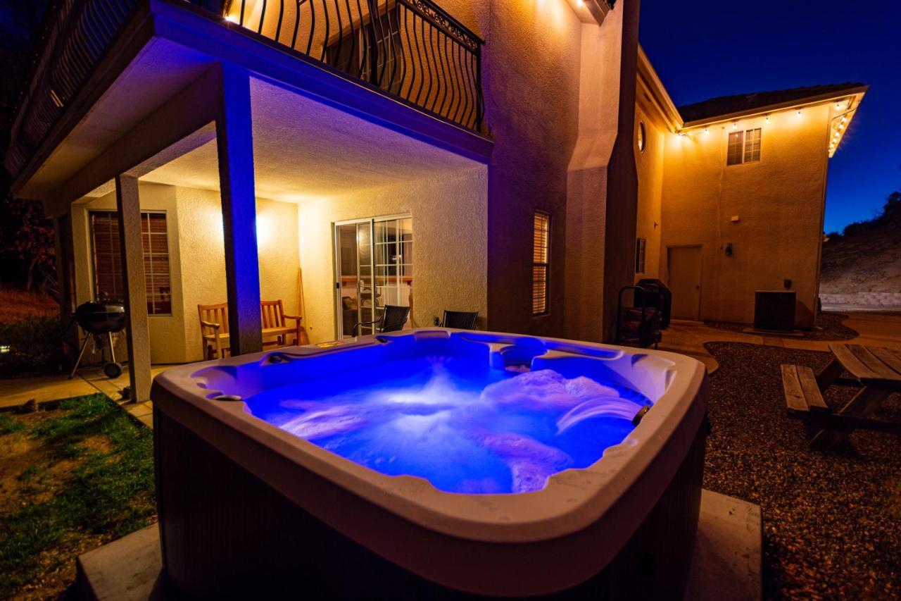 Mountain Majesty With Hot Tub, Pool Table, Generator, Ev Hookup Villa Oakhurst Bagian luar foto