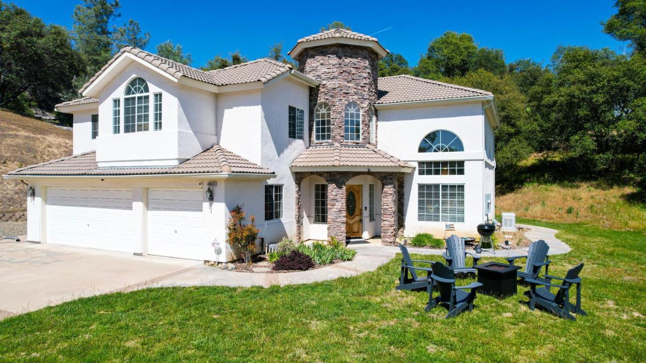 Mountain Majesty With Hot Tub, Pool Table, Generator, Ev Hookup Villa Oakhurst Bagian luar foto